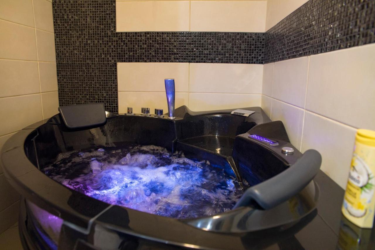 Апартаменти Spa Apartman Red Passion Белград Екстер'єр фото
