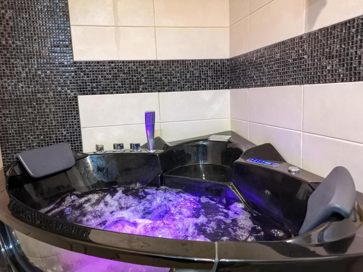 Апартаменти Spa Apartman Red Passion Белград Екстер'єр фото